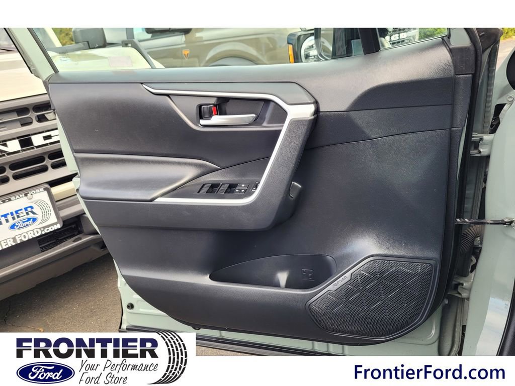 Used 2019 Toyota RAV4 XLE image 14
