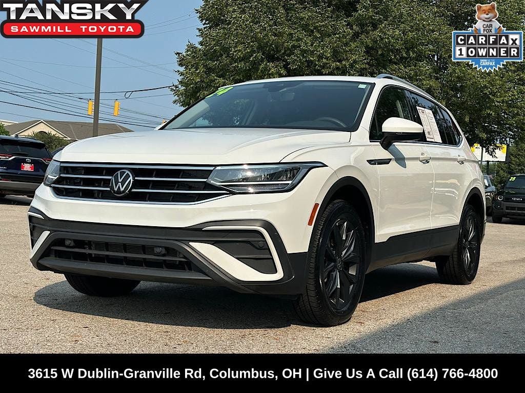 Used 2024 Volkswagen Tiguan SE AWD/4WD image 1