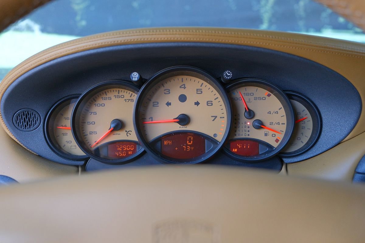 Used 1999 Porsche 911 Carrera RWD image 16