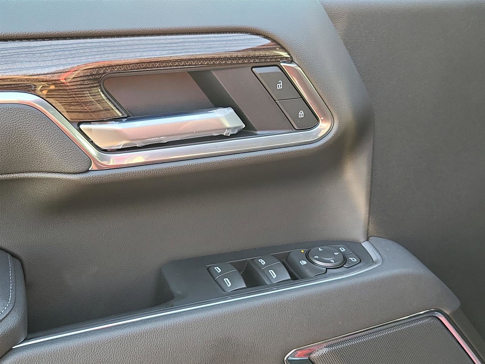 New 2025 Chevrolet Silverado 1500 LT Trail Boss w/ Dark Appearance Package image 22