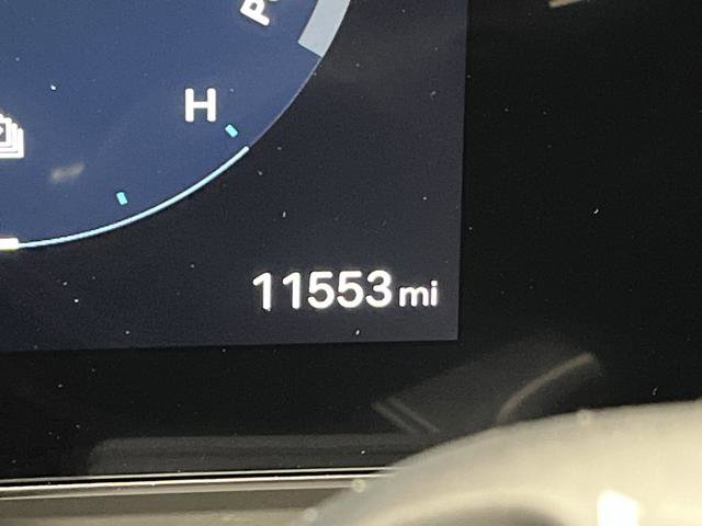 Used 2025 Hyundai Tucson Limited image 6