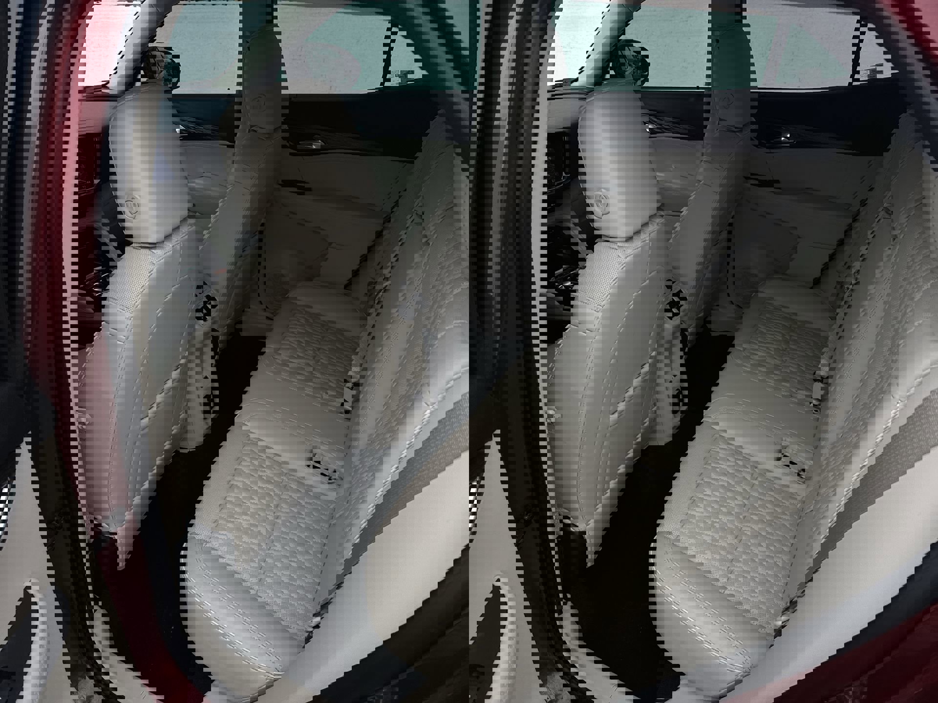 Certified 2021 Buick Envision Avenir w/ Technology Package II image 22