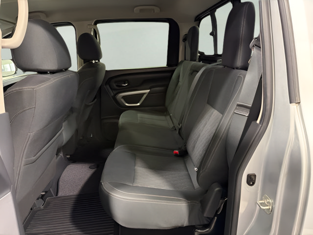 Used 2019 Nissan Titan SV AWD/4WD image 29