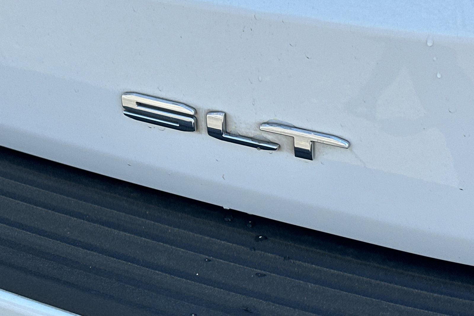 Used 2021 GMC Yukon XL SLT w/ Rear Media and Nav Package image 25