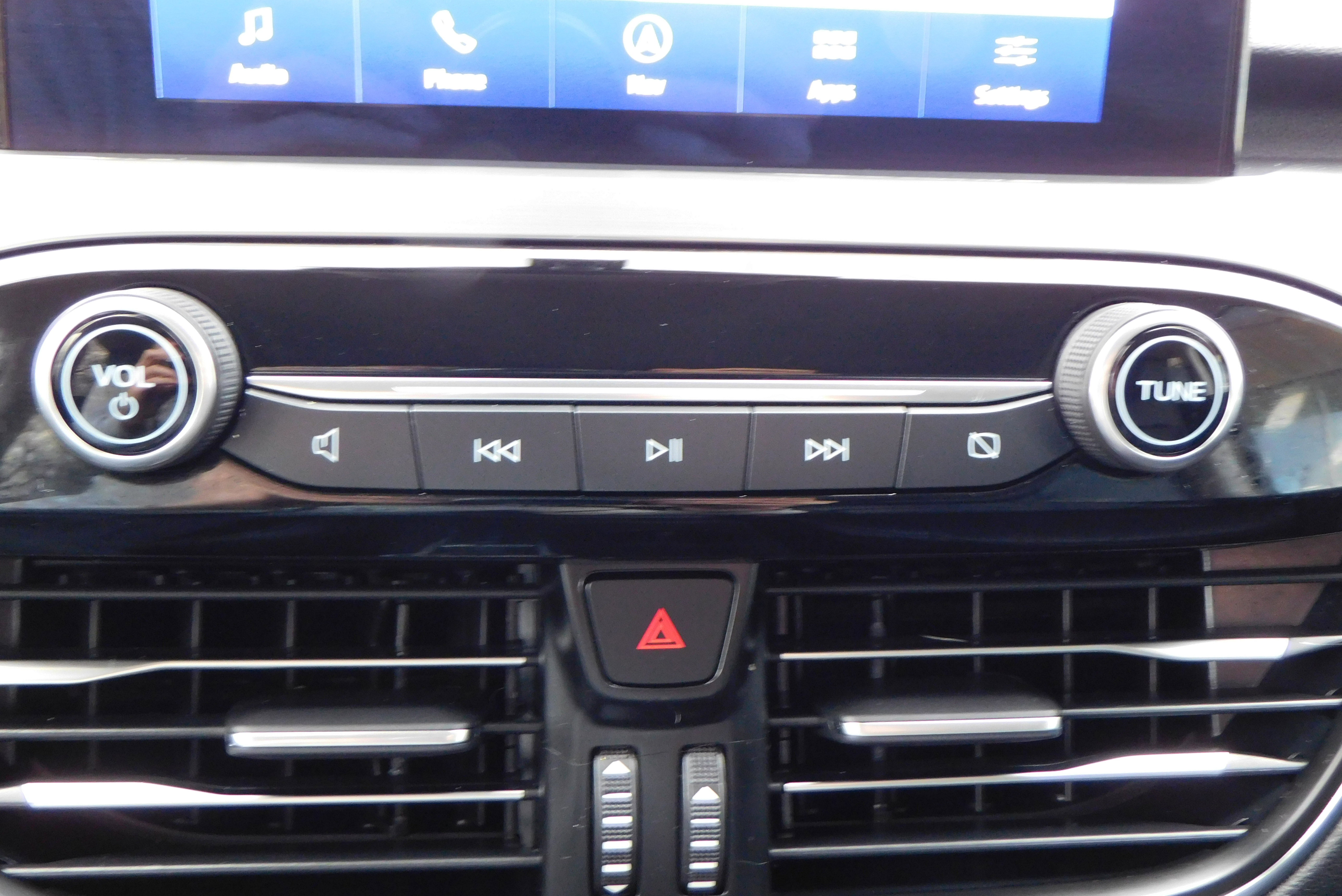 Used 2022 Ford Escape Titanium image 23