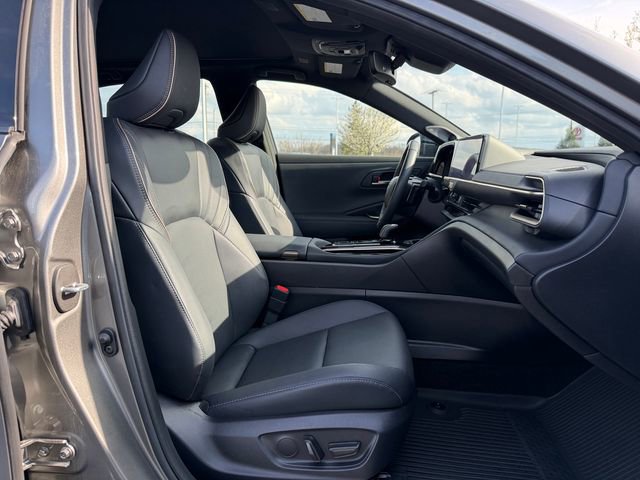 Certified 2024 Toyota Crown Platinum image 18