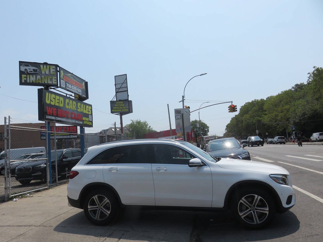 Used 2018 Mercedes-Benz GLC 300 4MATIC image 9