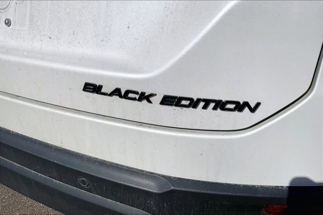 Used 2025 Honda Pilot Black Edition image 24