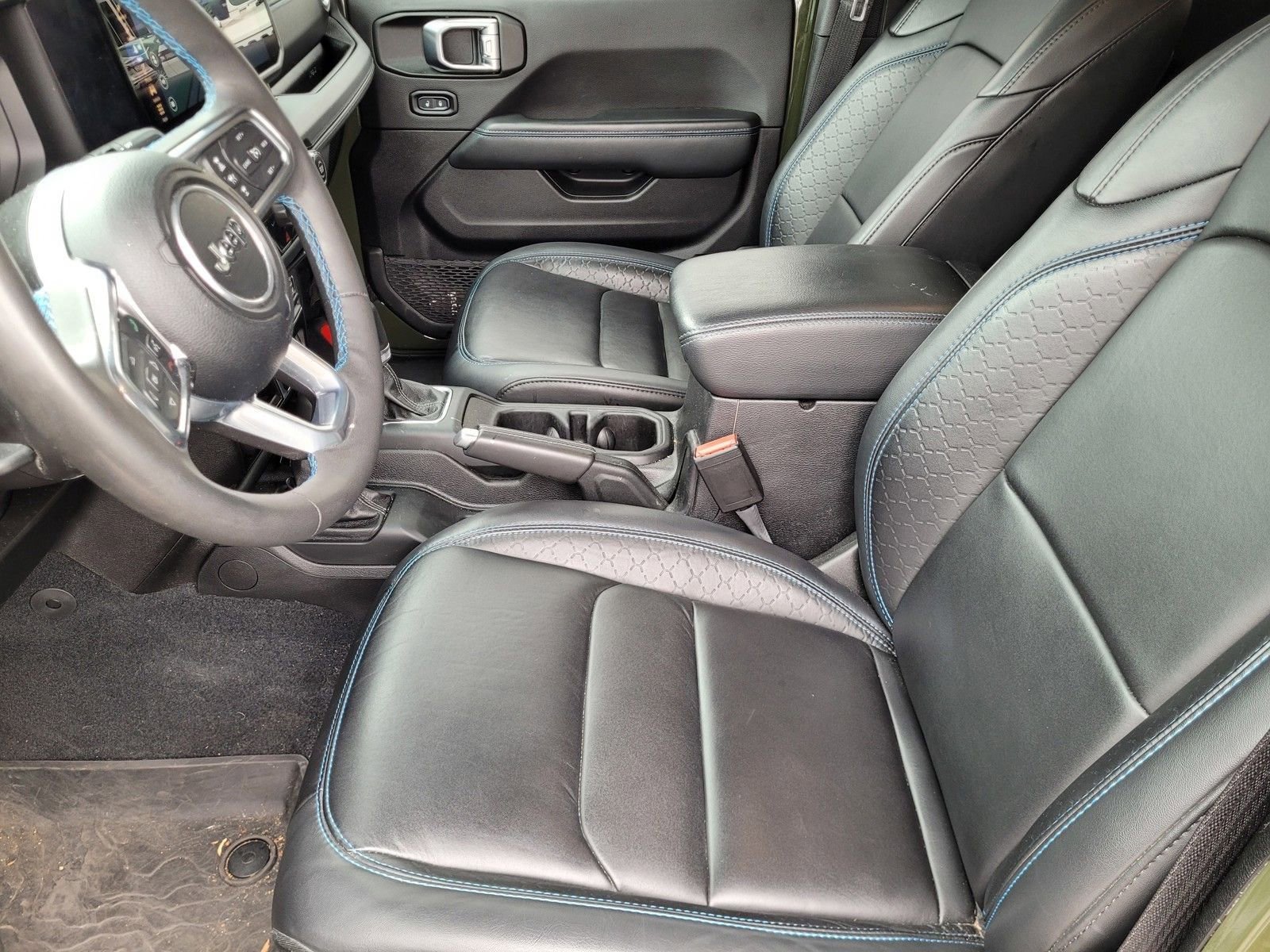 Used 2024 Jeep Wrangler High Altitude AWD/4WD image 16