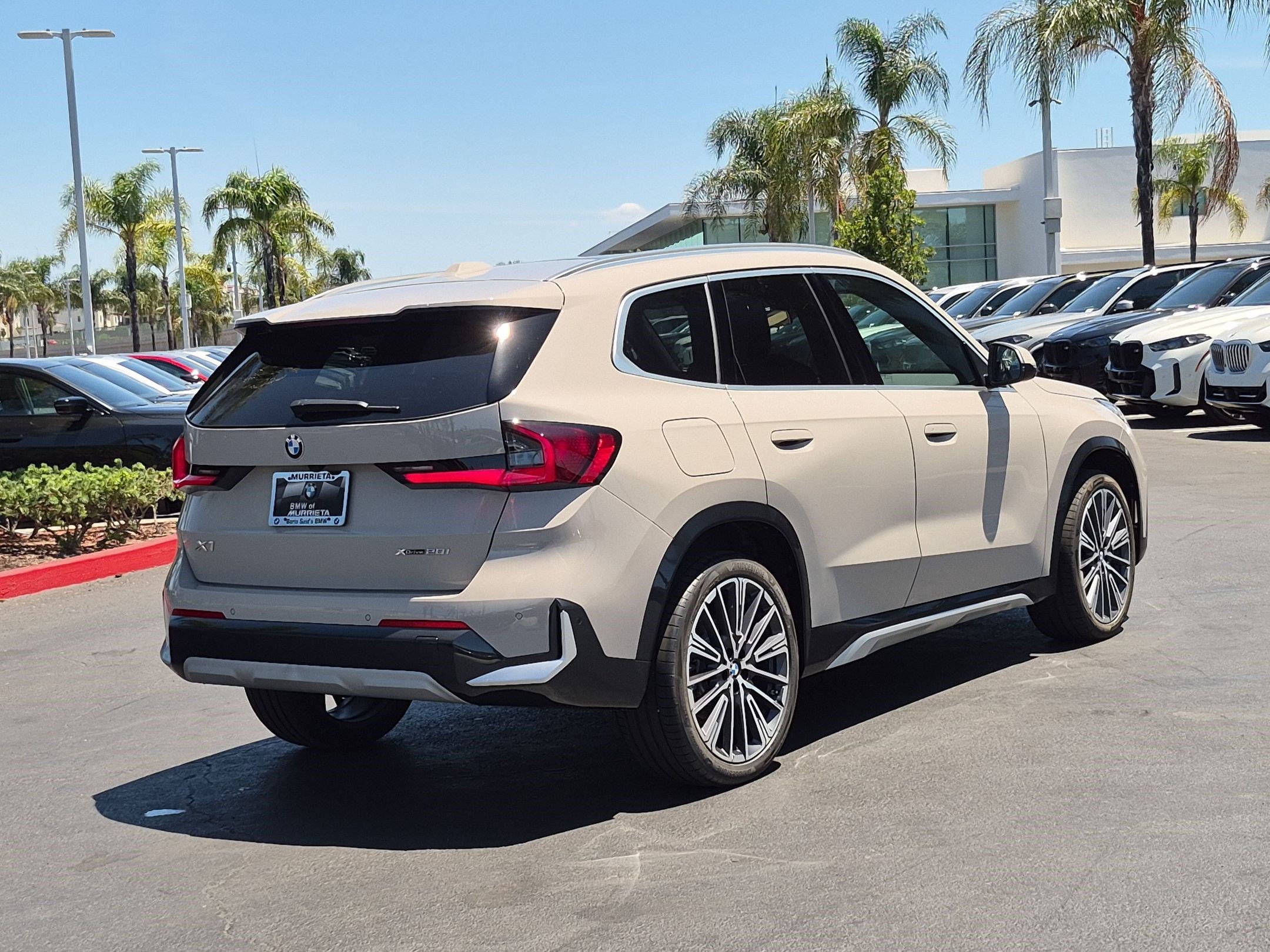 New 2026 BMW X1 xDrive28i w/ Technology Package AWD/4WD image 10
