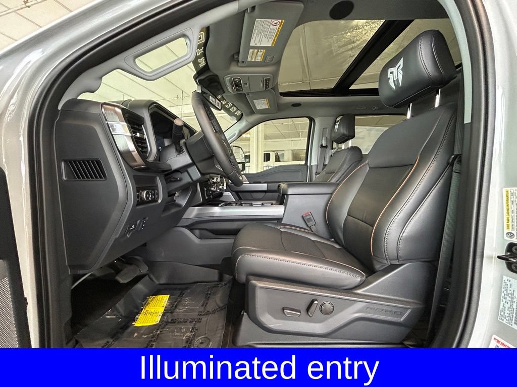 New 2026 Ford F250 Lariat w/ Black Appearance Package AWD/4WD image 10