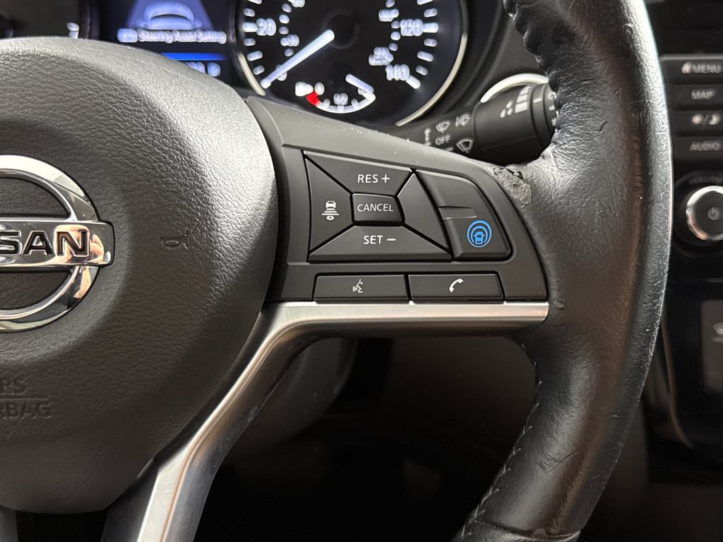 Used 2020 Nissan Rogue Sport SL FWD image 16
