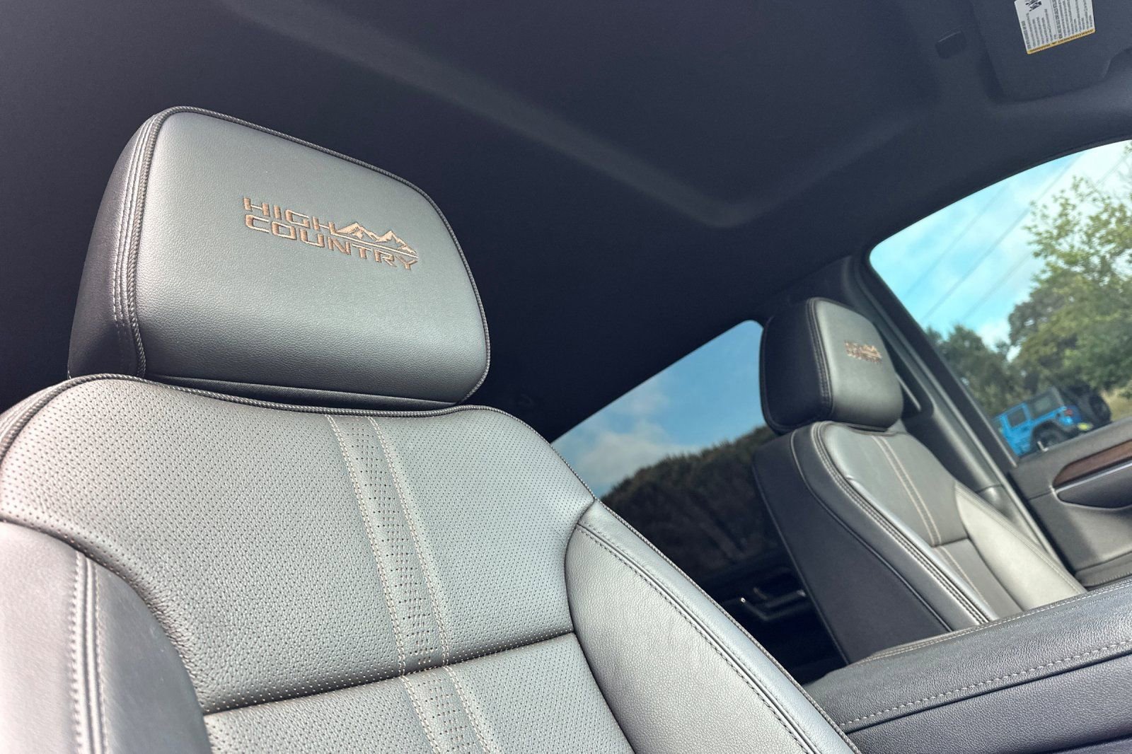 Used 2024 Chevrolet Silverado 1500 High Country w/ Technology Package image 19