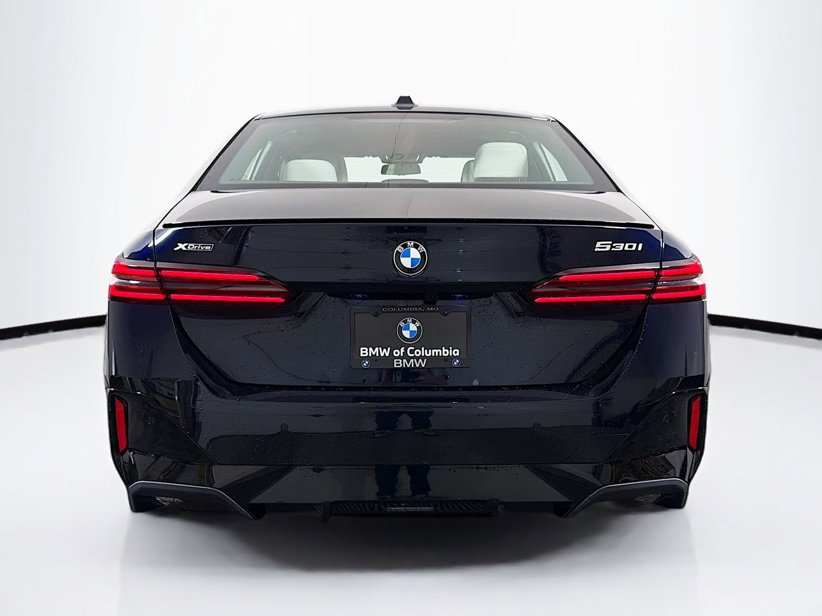New 2026 BMW 530i xDrive w/ M Sport Package AWD/4WD image 6