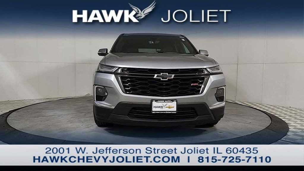 Used 2023 Chevrolet Traverse RS AWD/4WD image 9