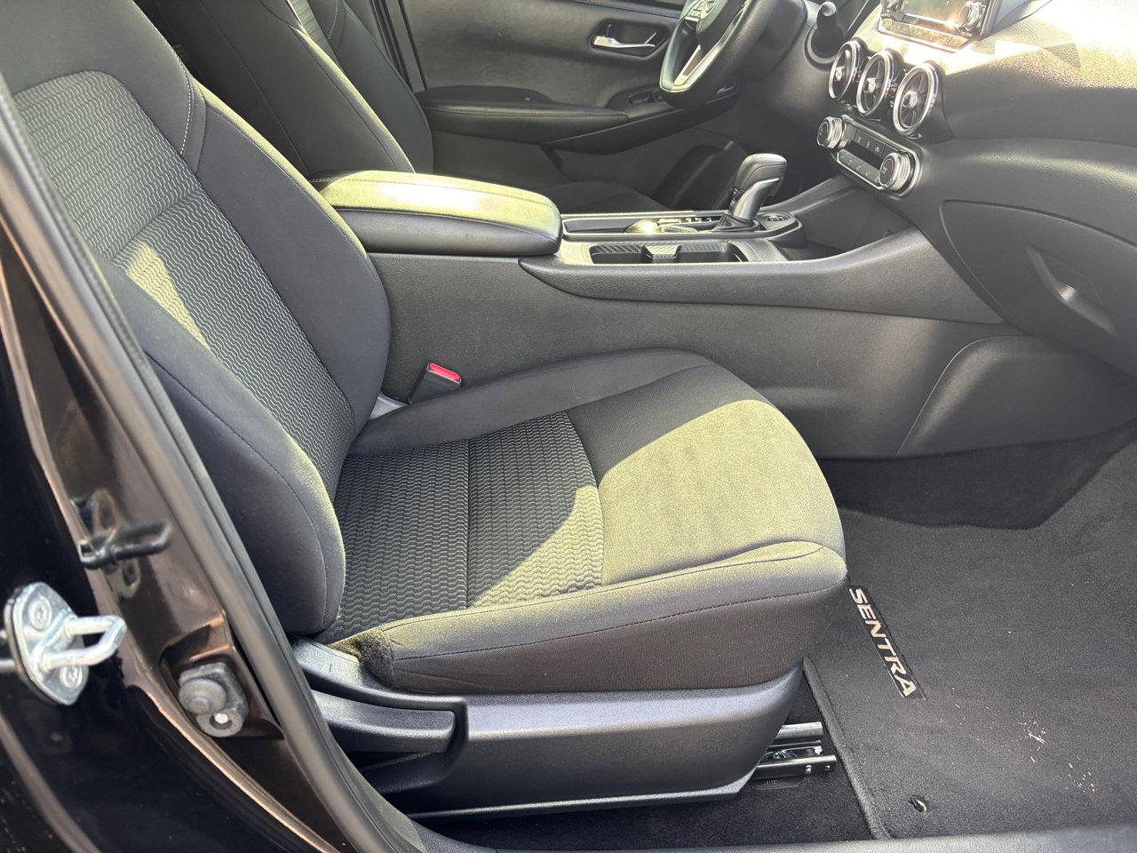 Used 2023 Nissan Sentra S image 11