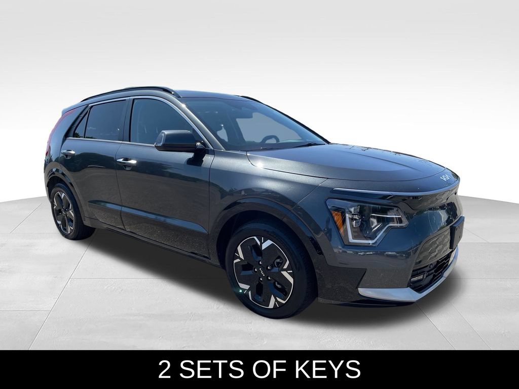 Used 2023 Kia Niro Wave w/ Wave Preserve Package FWD image 8