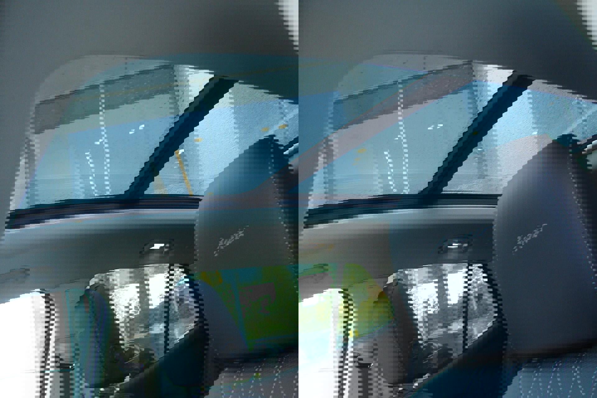 Used 2023 Buick Envision Avenir image 16