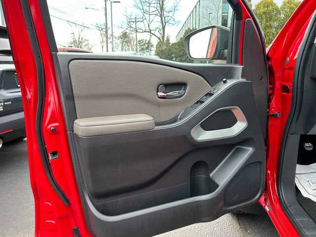 Certified 2023 Nissan Frontier SV Pickup 4D 5 ft w/ SV Convenience Package AWD/4WD image 9