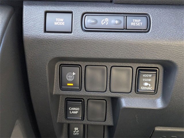 Used 2022 Nissan Frontier SV image 18