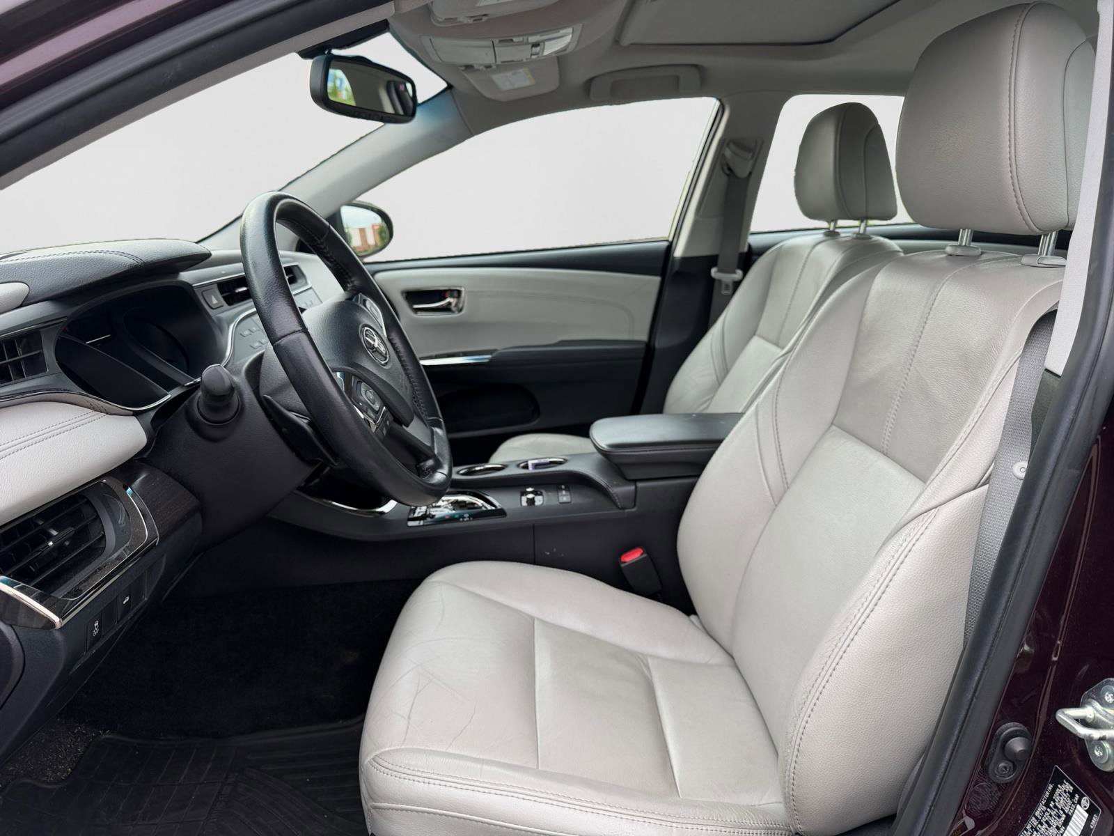 Used 2016 Toyota Avalon XLE Plus FWD image 10