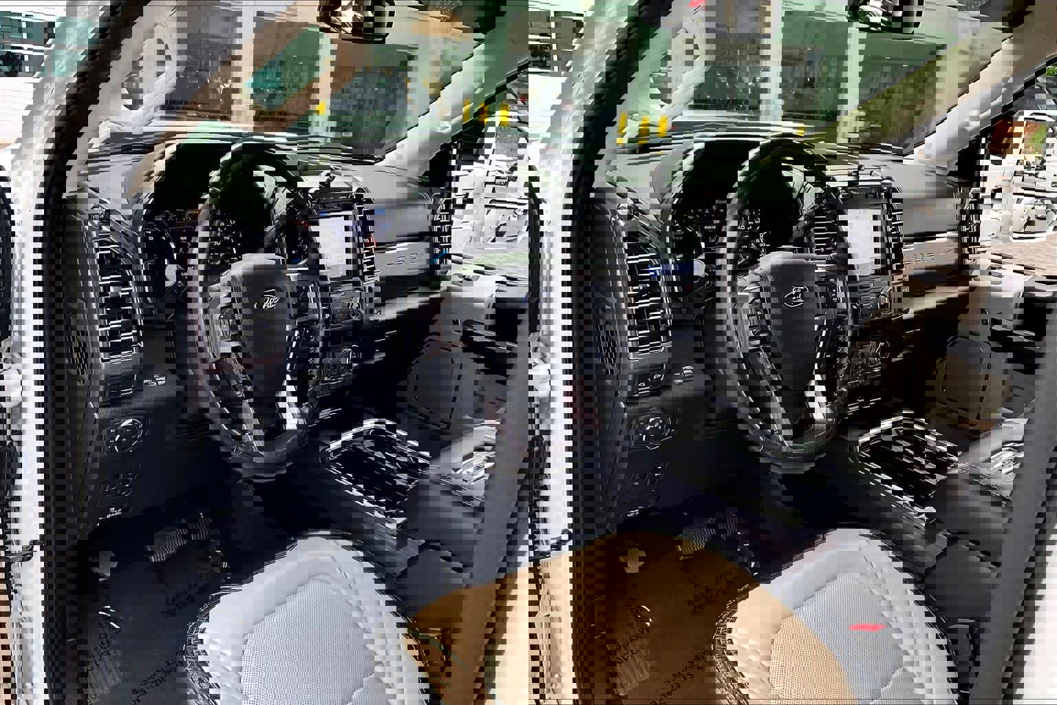 Used 2020 Ford F450 Limited w/ Snow Plow Prep Package image 18