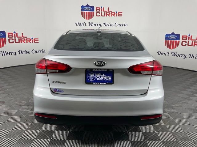 Used 2018 Kia Forte LX w/ LX Rear Camera Package image 4