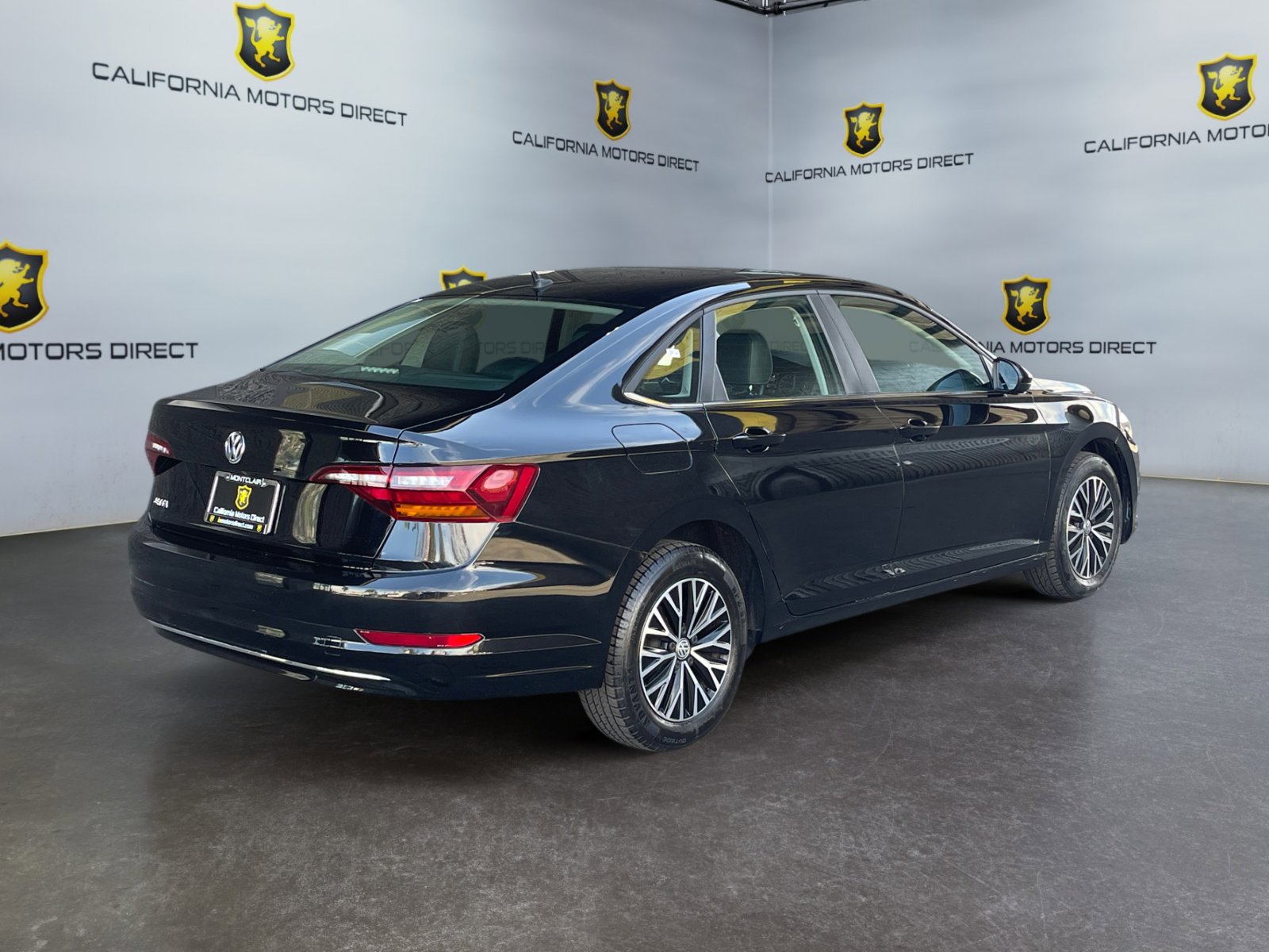 Used 2019 Volkswagen Jetta SE w/ Cold Weather Package image 5