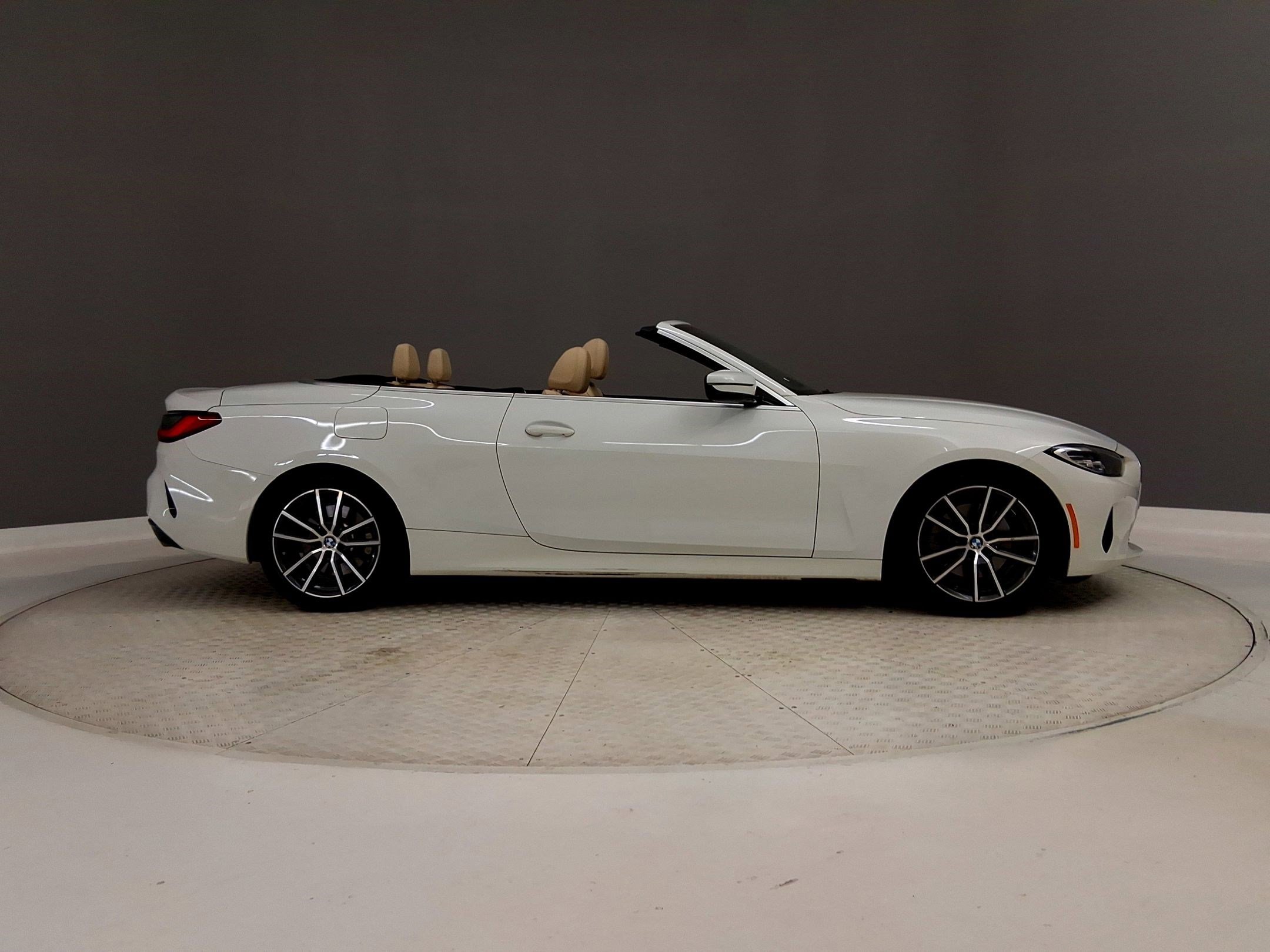 Used 2024 BMW 430i Convertible w/ Convenience Package image 20