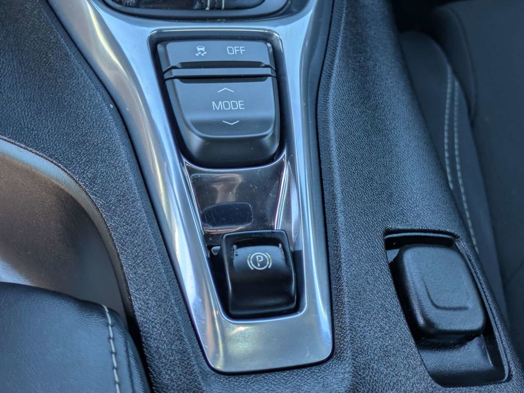 Used 2018 Chevrolet Camaro LT w/ Technology Package image 20