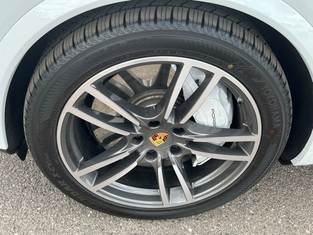 Used 2020 Porsche Cayenne Turbo AWD/4WD image 10