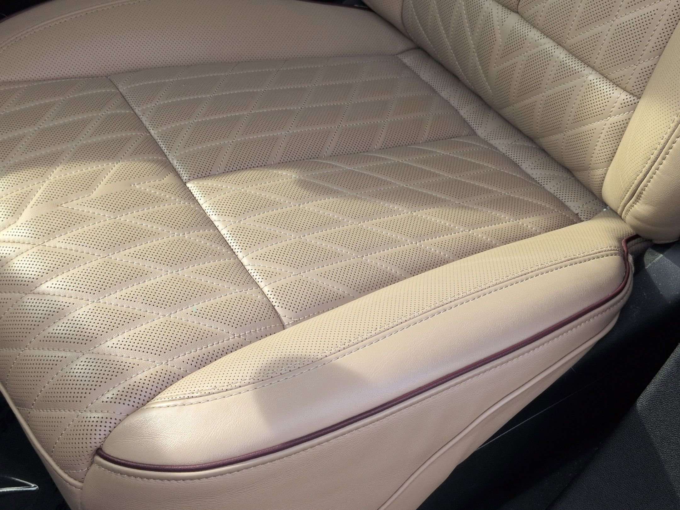 Used 2024 Cadillac Lyriq Sport w/ Nappa Leather Package image 17