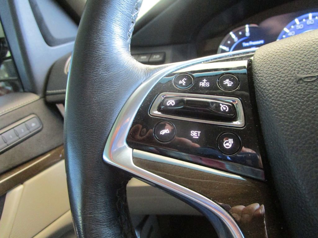 Used 2020 Cadillac Escalade Luxury image 37