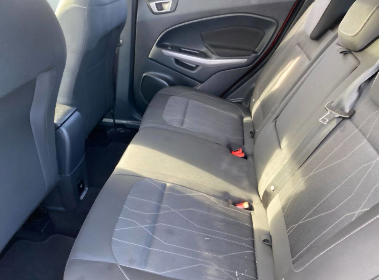 Used 2021 Ford EcoSport SE w/ SE Convenience Package image 6
