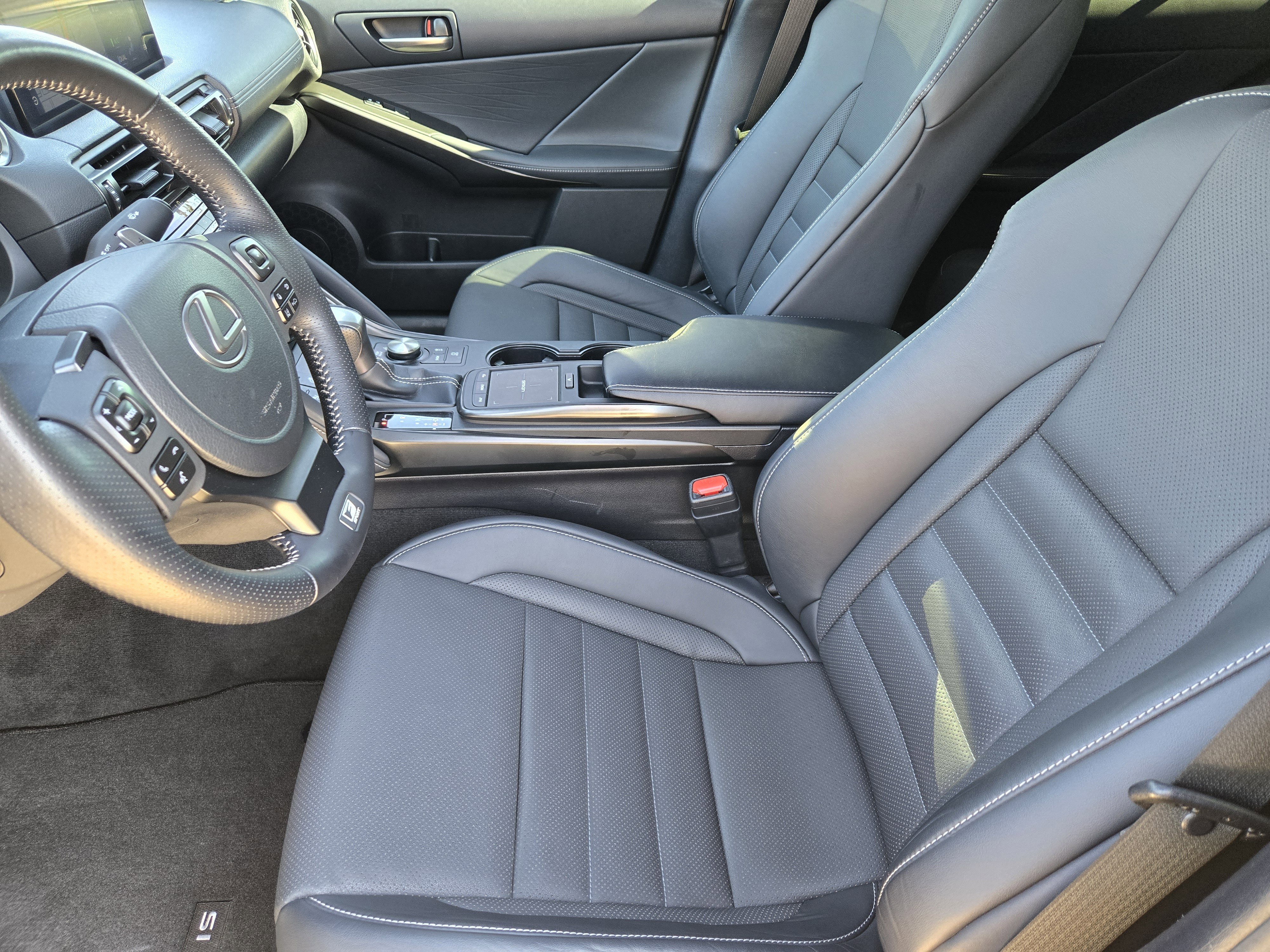 Certified 2023 Lexus IS 350 F Sport image 21