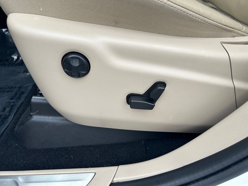 Used 2021 Jeep Grand Cherokee Limited image 22