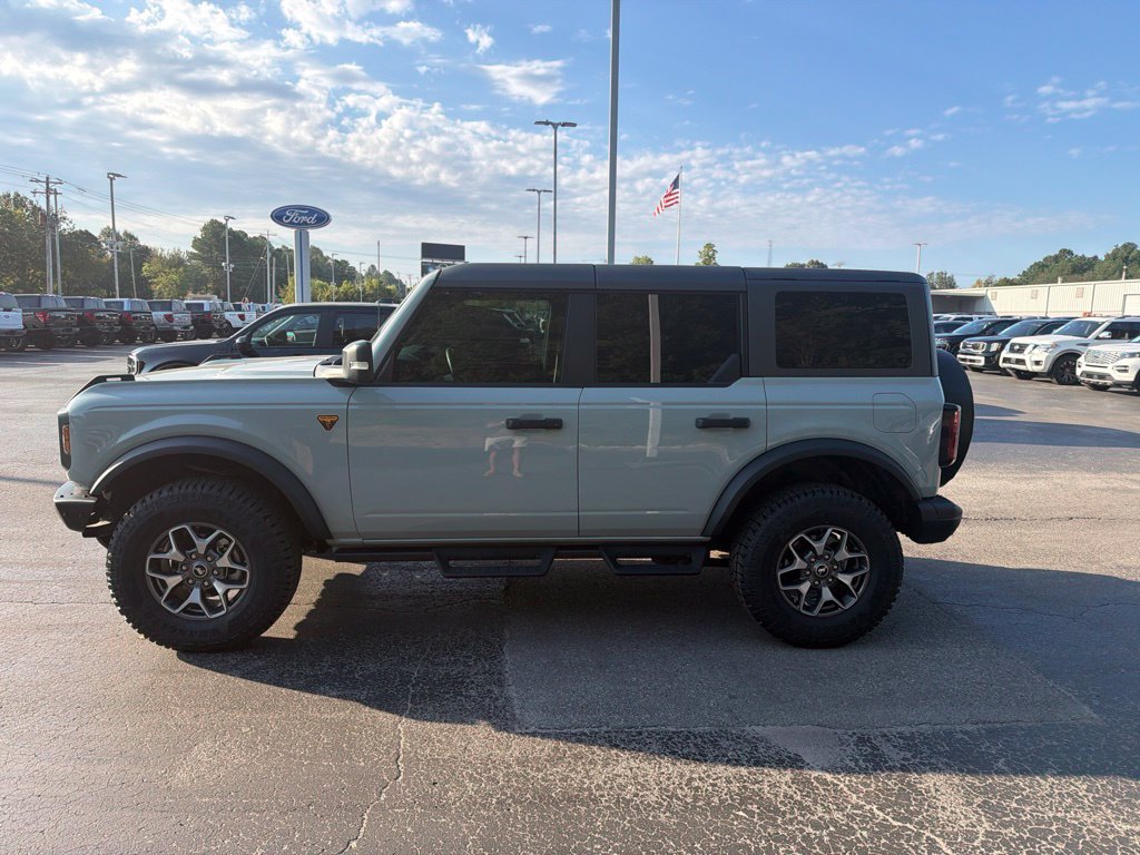 Used 2024 Ford Bronco Badlands AWD/4WD image 6