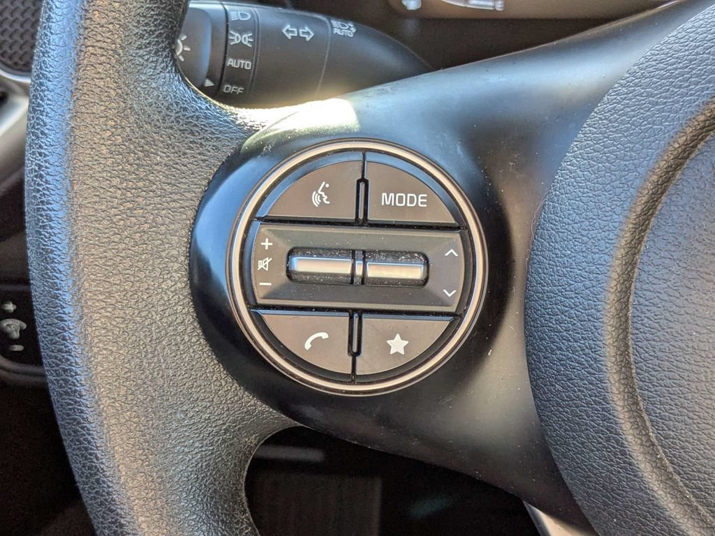 Used 2023 Kia Soul LX w/ Option Group 015 FWD image 26
