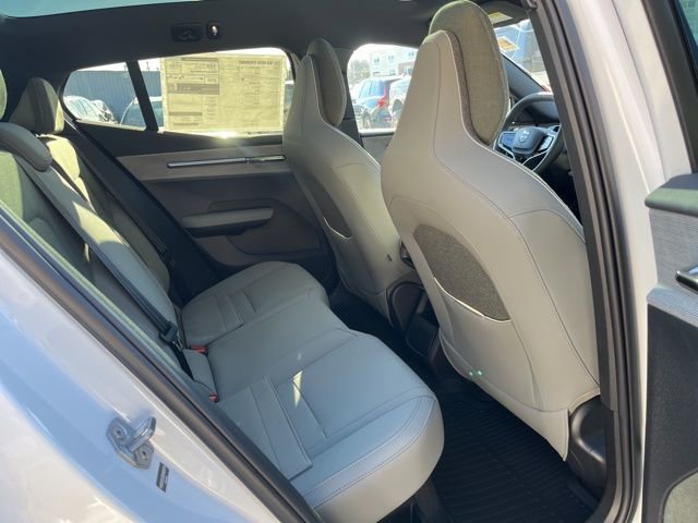 New 2025 Volvo EX30 Ultra w/ Protection Package Premier image 16