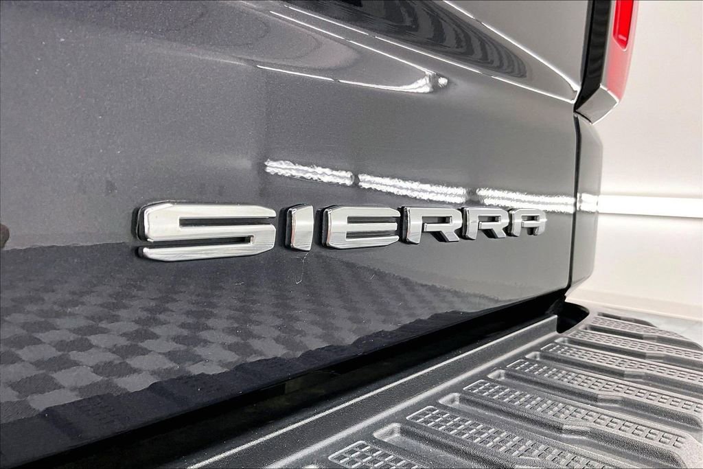 Used 2023 GMC Sierra 1500 Denali w/ Technology Package AWD/4WD image 8