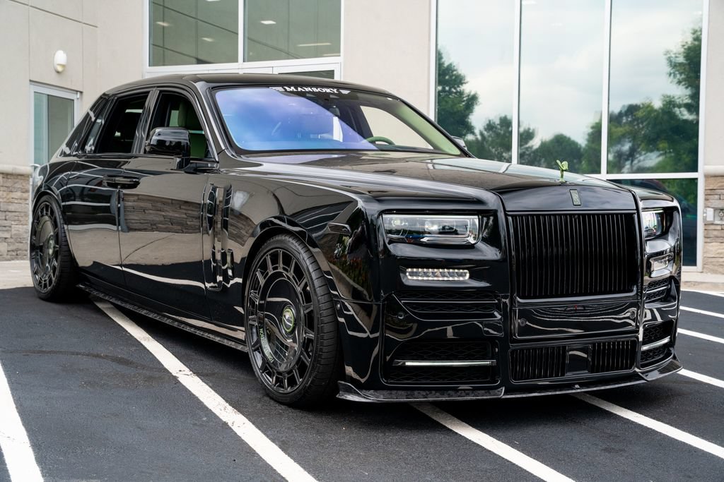 Used 2023 Rolls-Royce Phantom Sedan w/ The Phantom Package RWD image 9