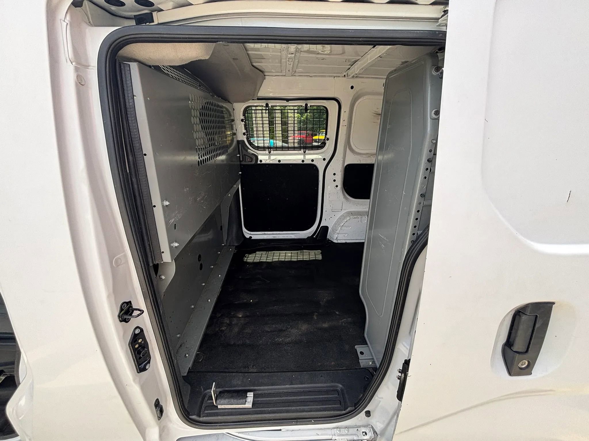 Used 2017 Nissan NV200 SV w/ Technology Package FWD image 23