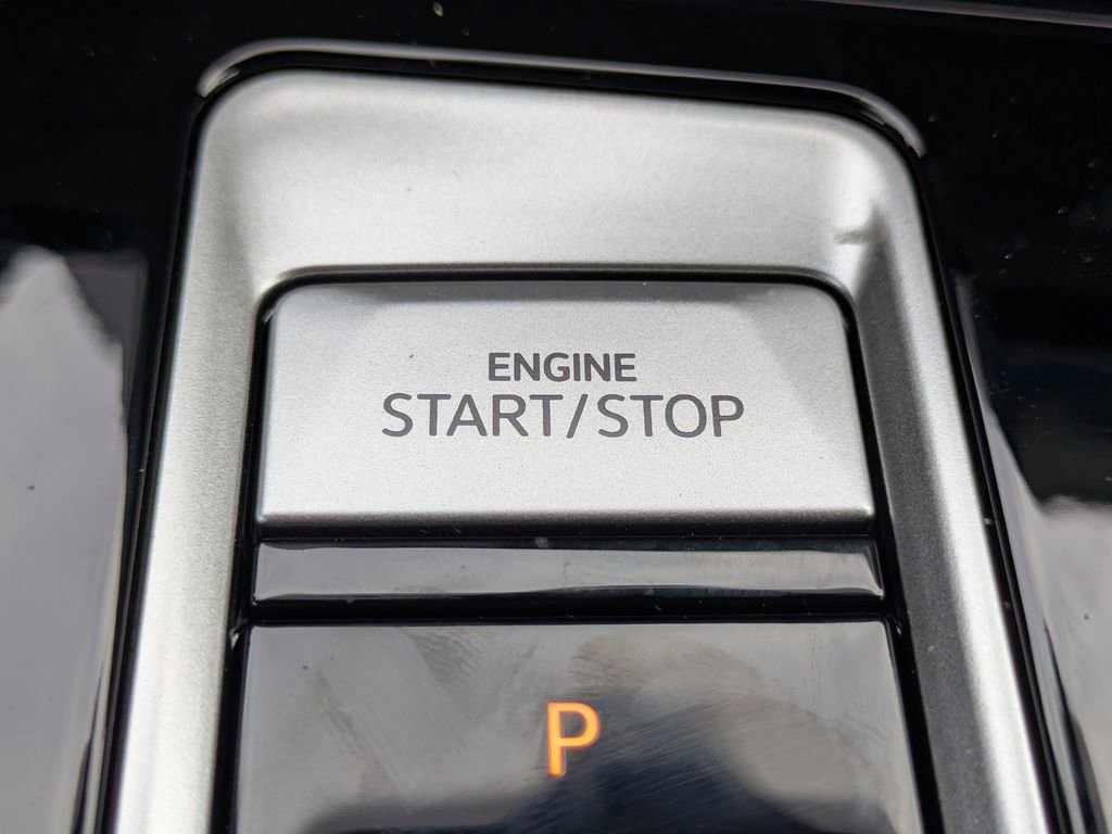 New 2026 Volkswagen Atlas Cross Sport SEL R-Line image 29