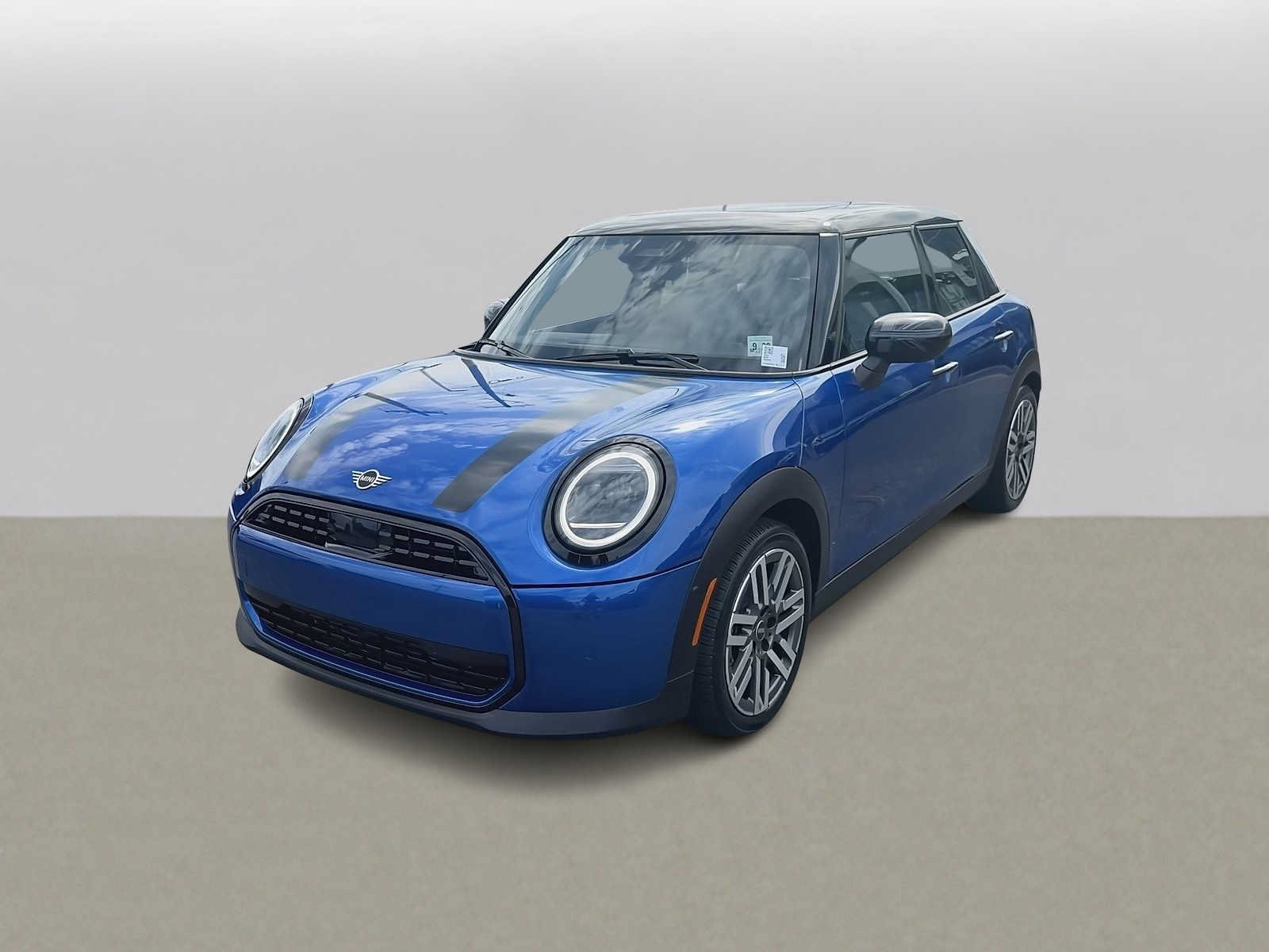 Used 2026 MINI Cooper 4-Door Hardtop FWD image 4