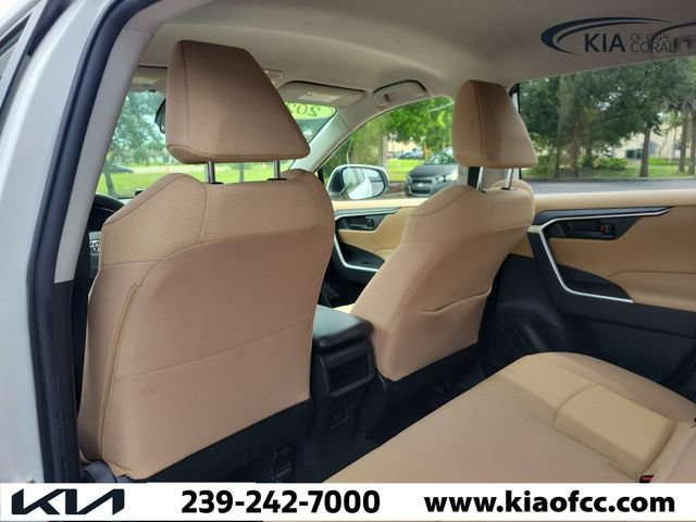 Used 2020 Toyota RAV4 LE w/ All Weather Liner Package AWD/4WD image 13