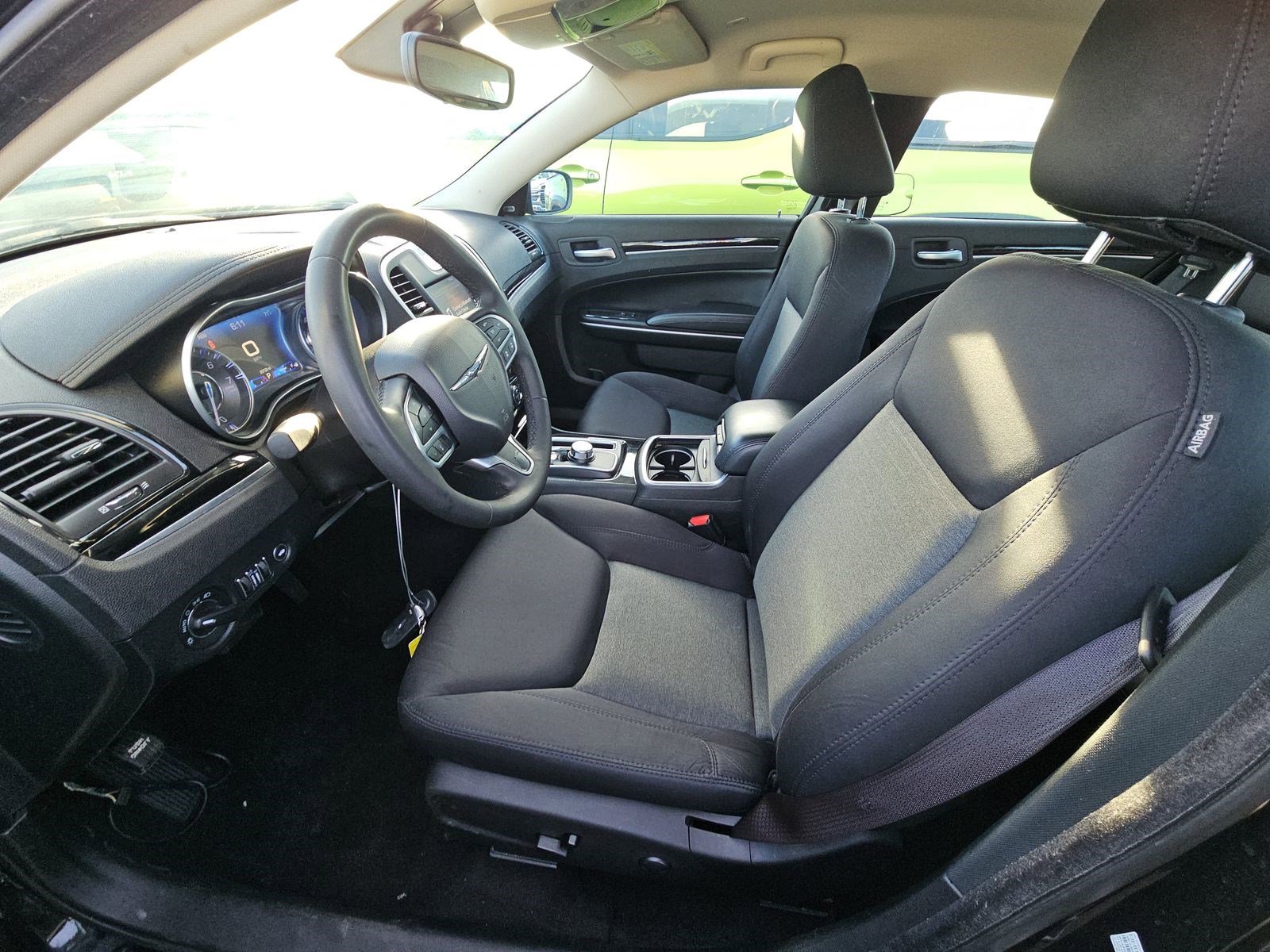 Used 2023 Chrysler 300 Touring w/ Safetytec Plus Group RWD image 8