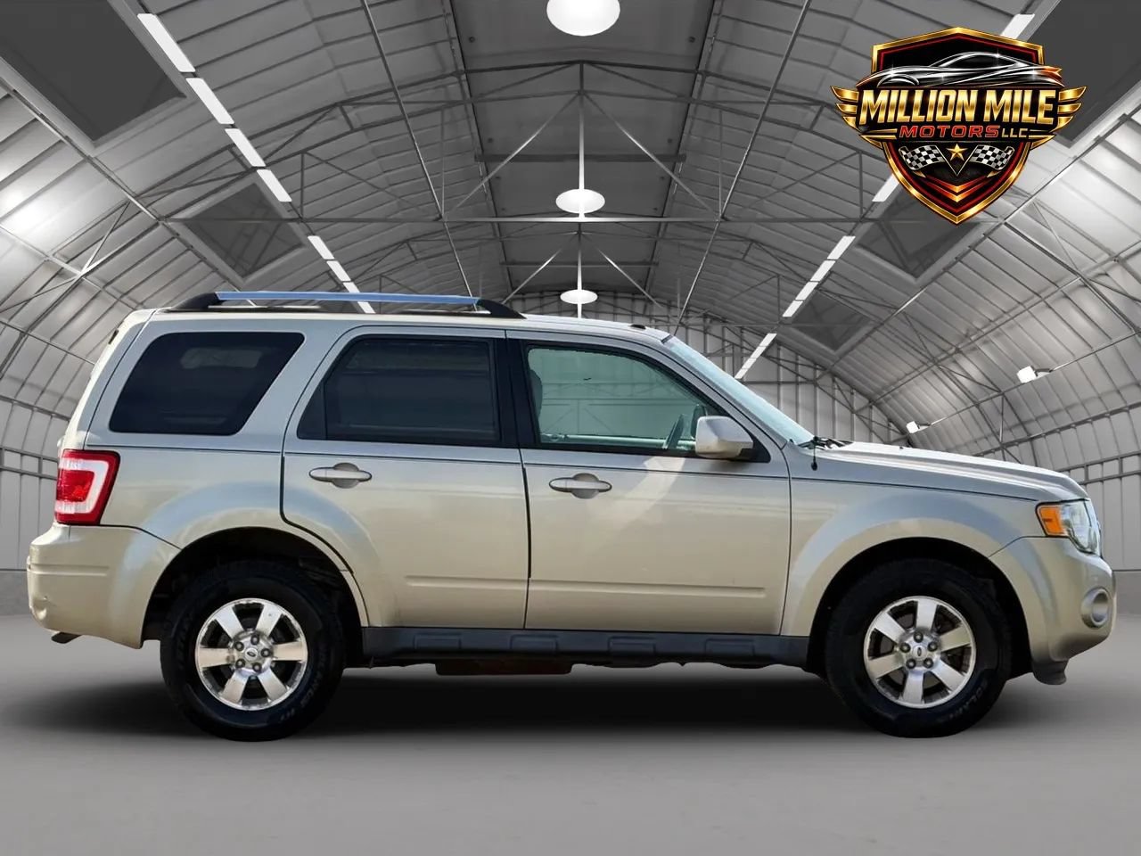 Used 2010 Ford Escape Limited AWD/4WD image 7