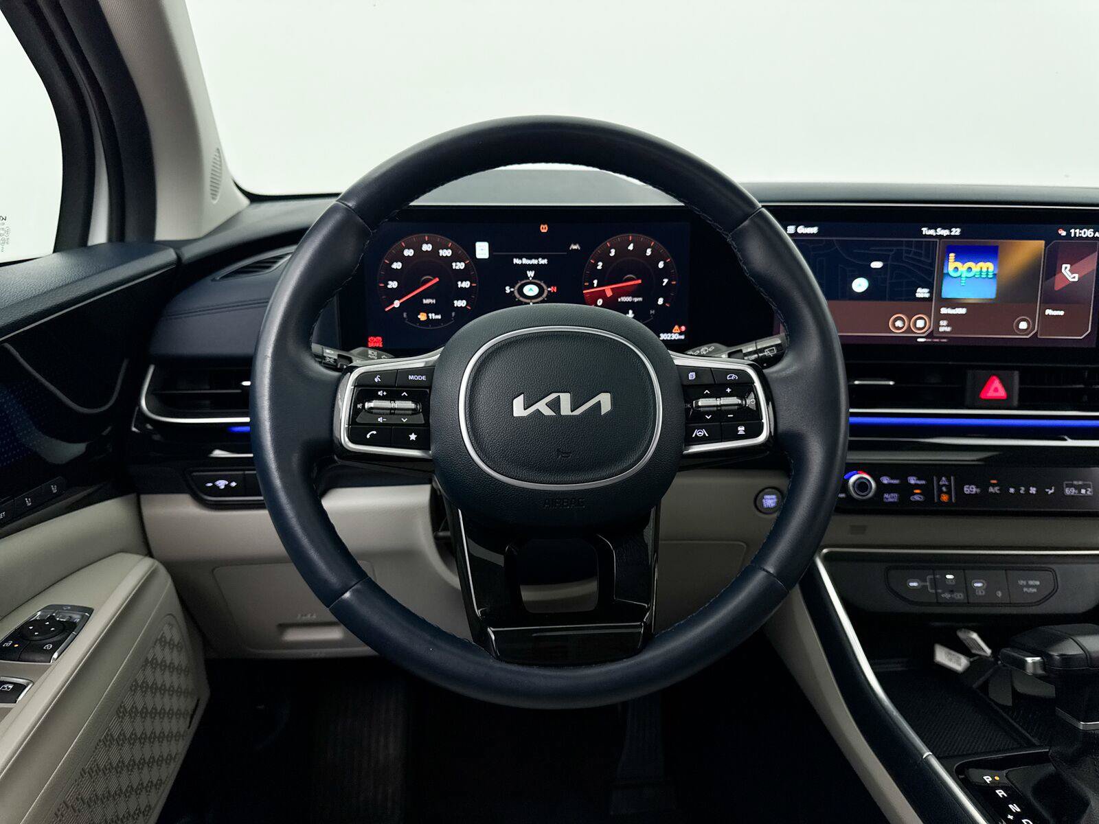 Used 2025 Kia Carnival SX Prestige FWD image 37