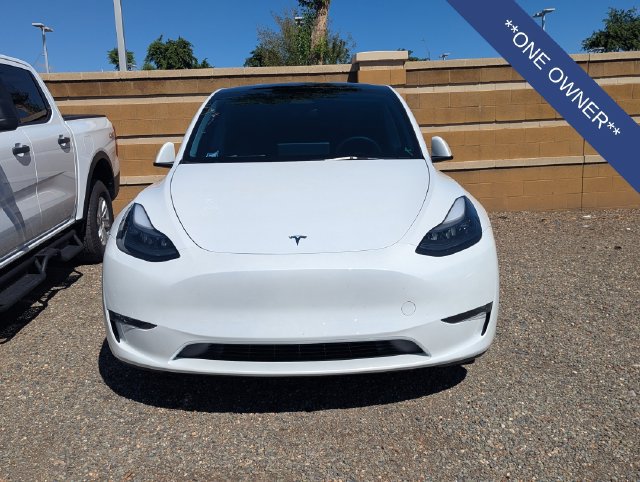 Used 2023 Tesla Model Y Performance AWD/4WD image 2