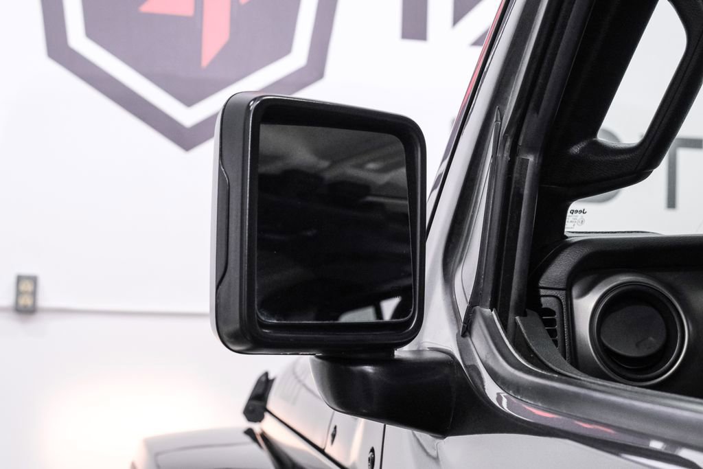 Used 2023 Jeep Gladiator Willys image 43